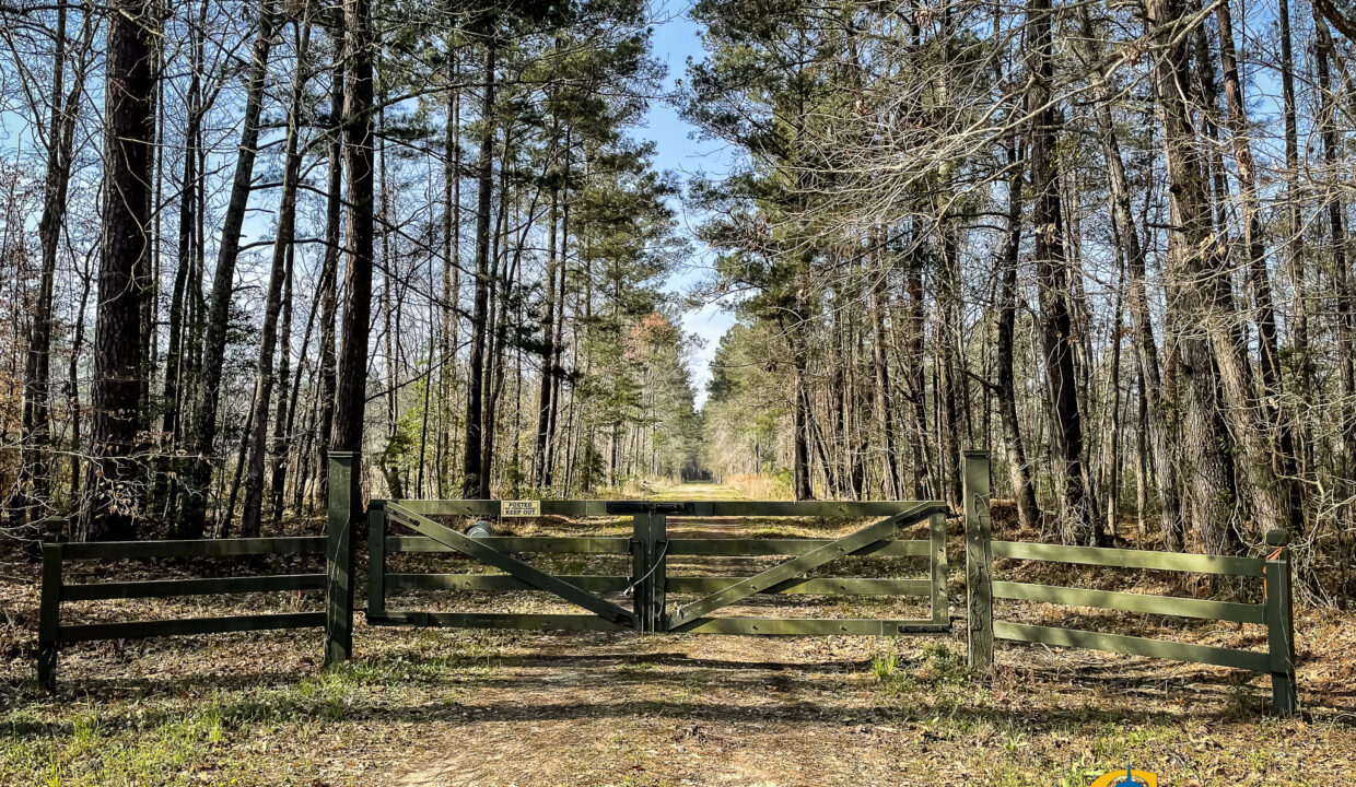 Carroll Tract  Clubhouse Road Gate